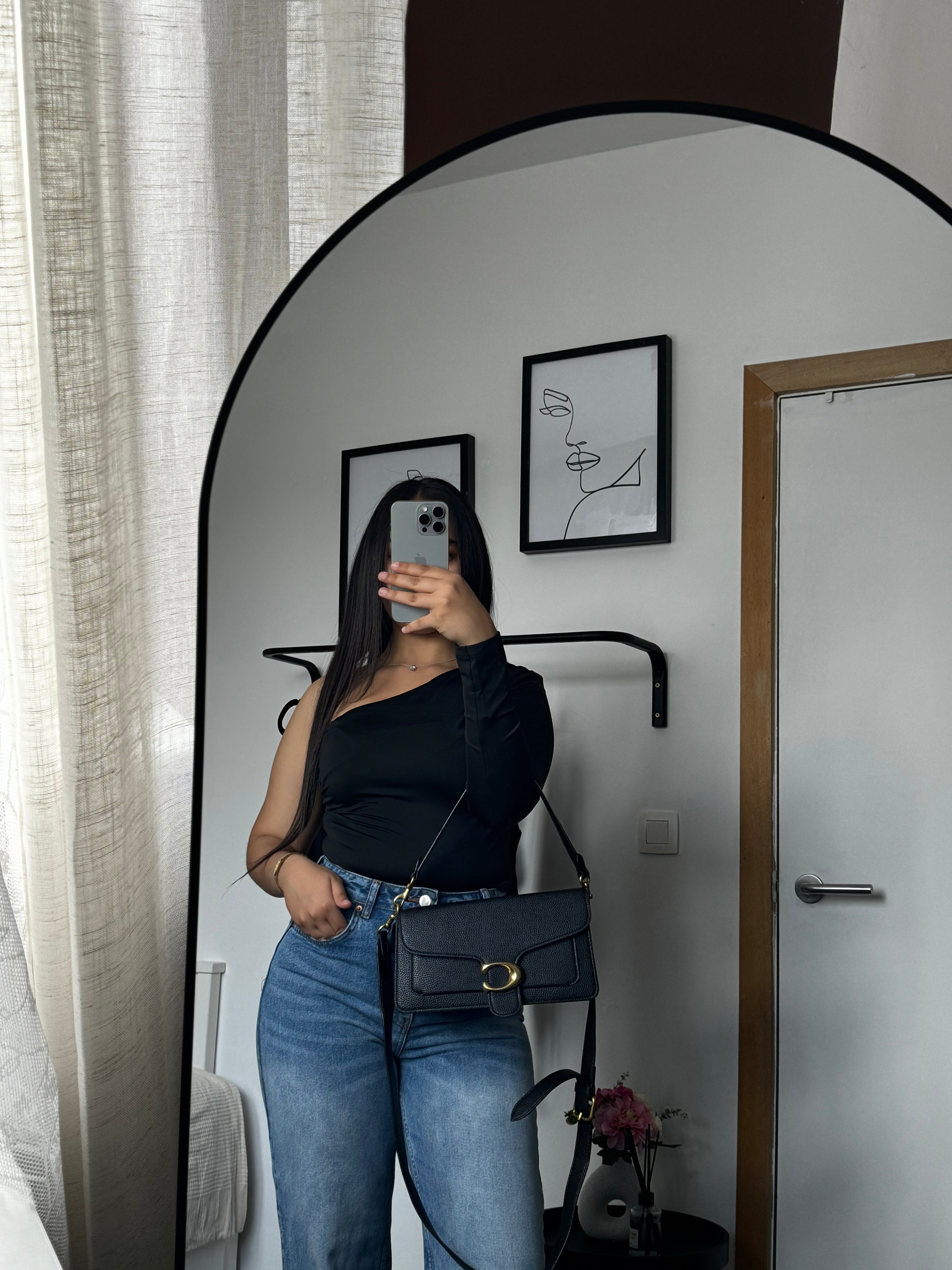 Body épaule dénudé