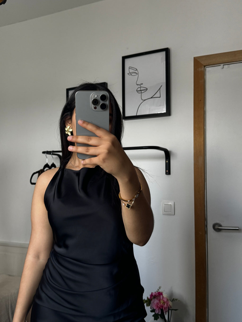 Robe satin noir